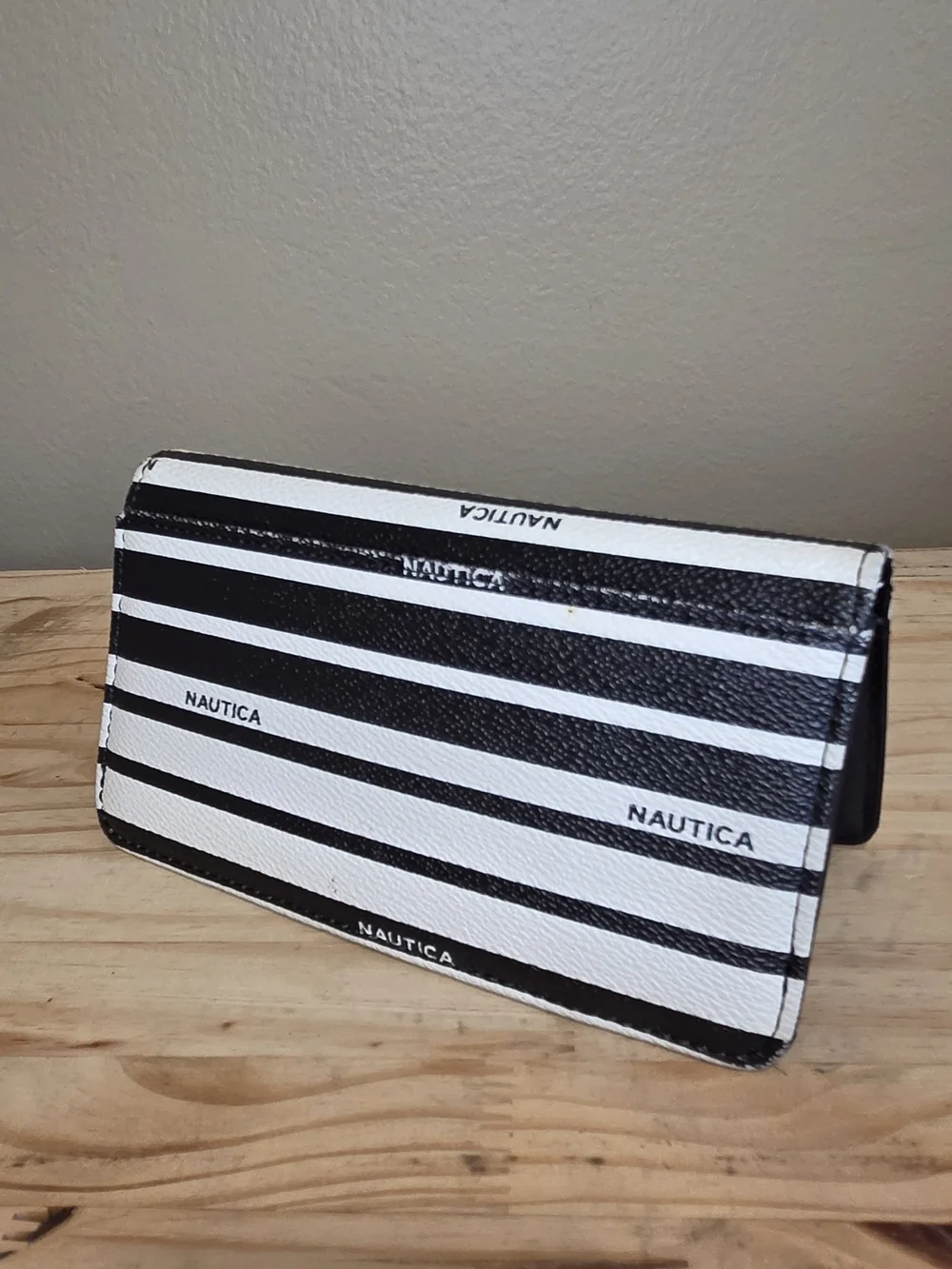 Nautica women wallet